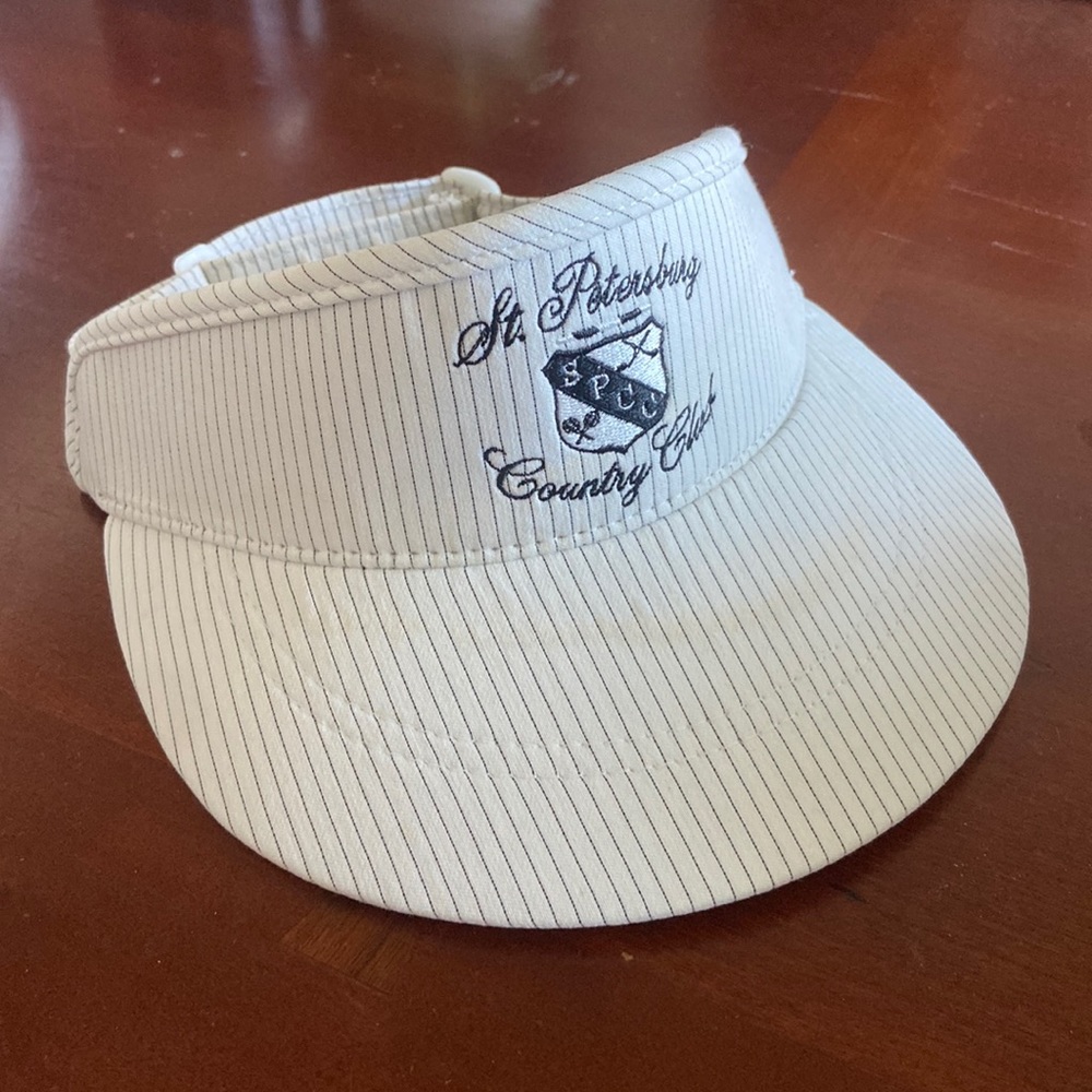 St. Petersburg Country Club tour visor